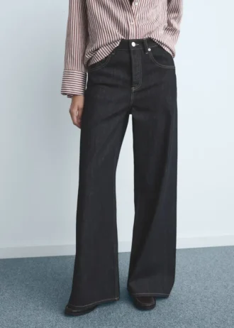 Jeans a gamba larga con bottoni