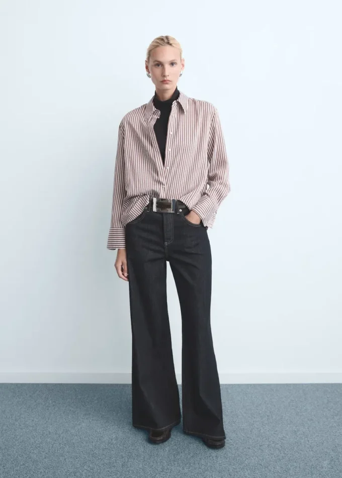 Jeans a gamba larga con bottoni