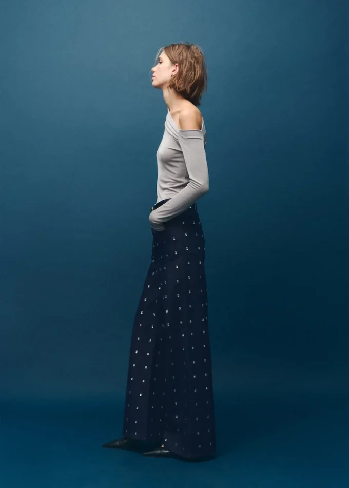 Jeans a gamba larga con cristalli Jeans a gamba larga con cristalli