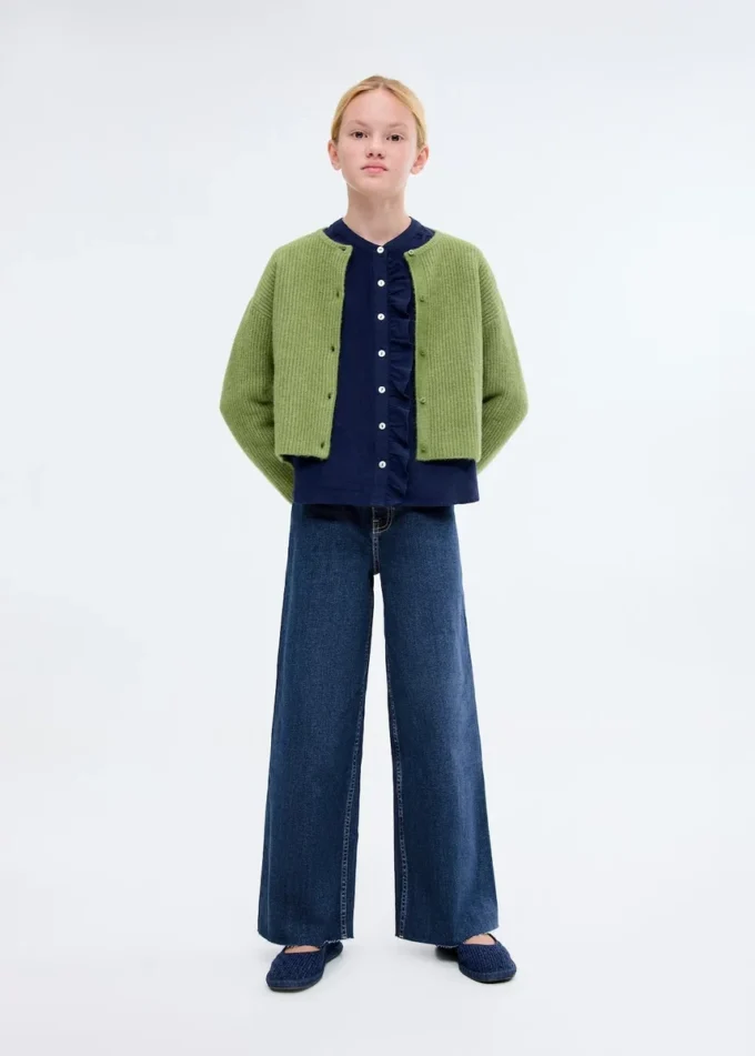 Jeans a gamba larga con orlo sfrangiato