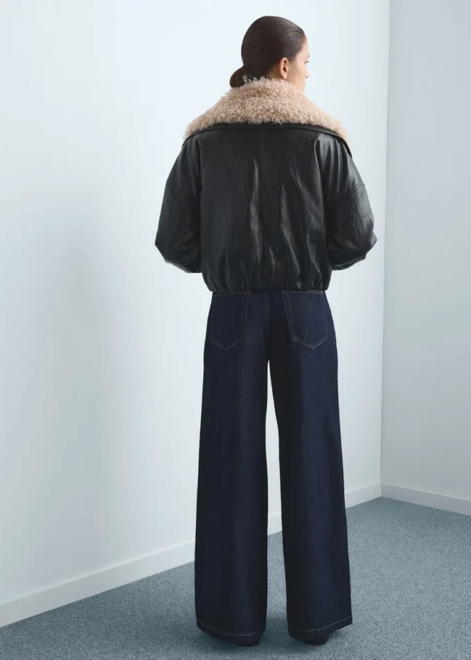 Jeans a gamba larga con piega Jeans a gamba larga con piega