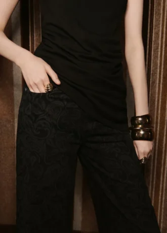 Jeans a gamba larga con stampa paisley