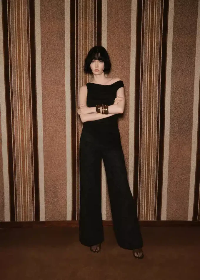 Jeans a gamba larga con stampa paisley Jeans a gamba larga con stampa paisley