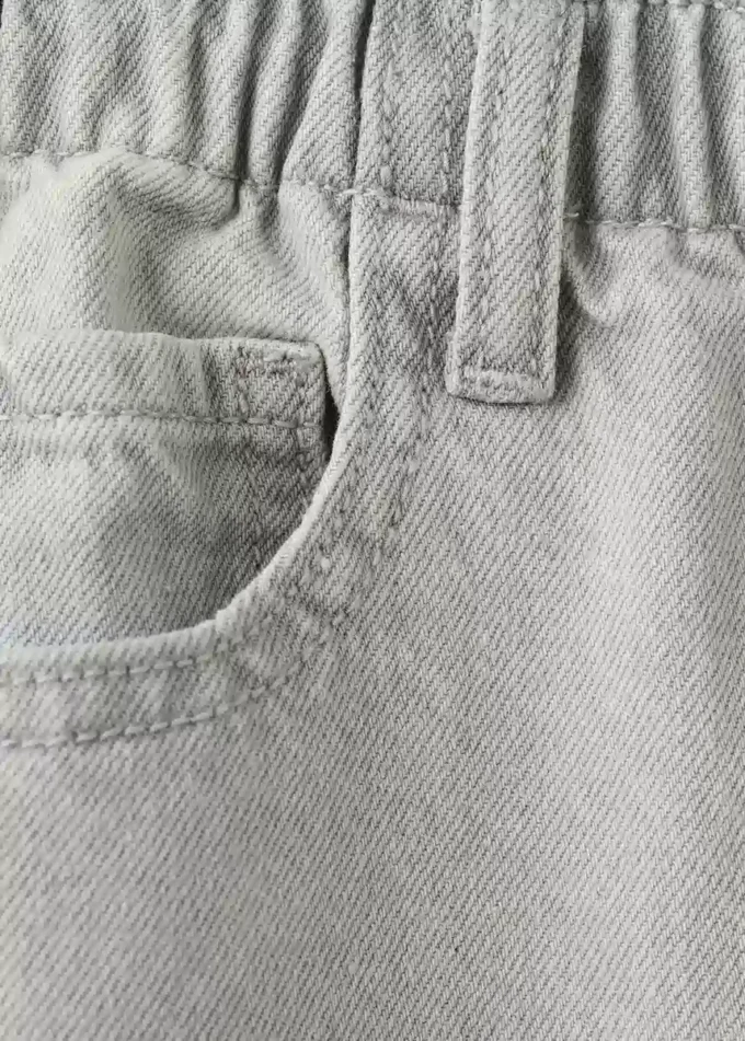 Jeans a vita alta Jeans a vita alta