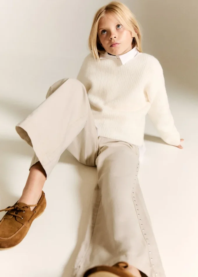 Jeans a vita bassa con borchie Jeans a vita bassa con borchie