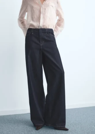 Jeans a vita media con gamba larga