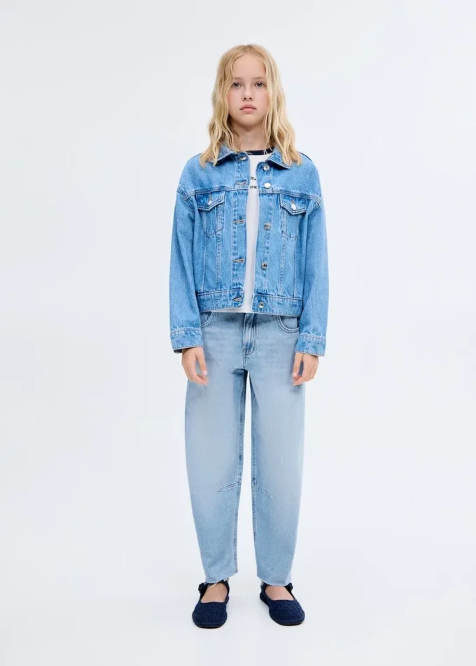 Jeans a vita media con taglio a palloncino