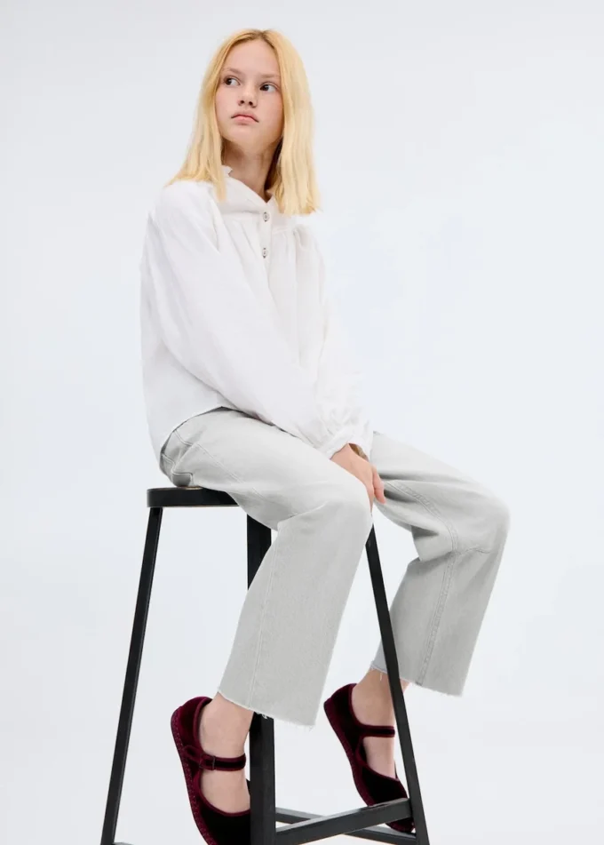 Jeans a vita media con taglio a palloncino