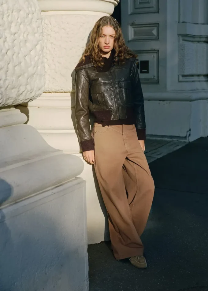 Jeans a vita media, vestibilità ampia e gamba larga Jeans a vita media, vestibilità ampia e gamba larga