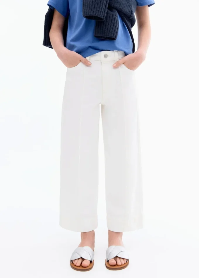 Jeans culotte con cuciture a vista Jeans culotte con cuciture a vista