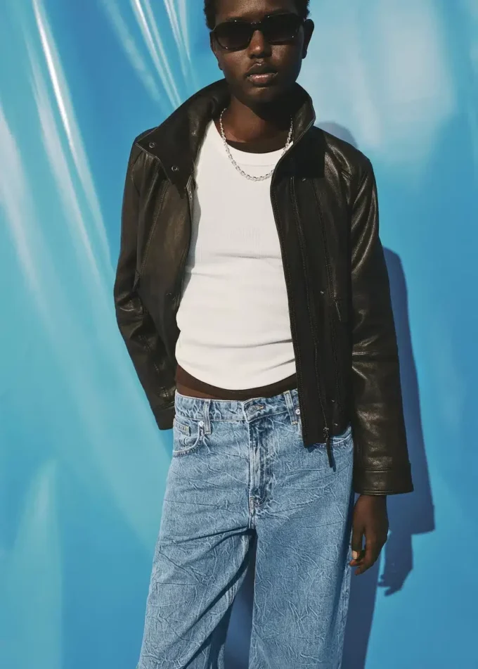 Jeans dal taglio dritto con effetto stropicciato Jeans dal taglio dritto con effetto stropicciato