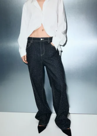 Jeans dritti con dettagli in strass