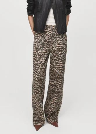 Jeans dritti con stampa leopardata