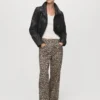 Jeans dritti con stampa leopardata Jeans dritti con stampa leopardata