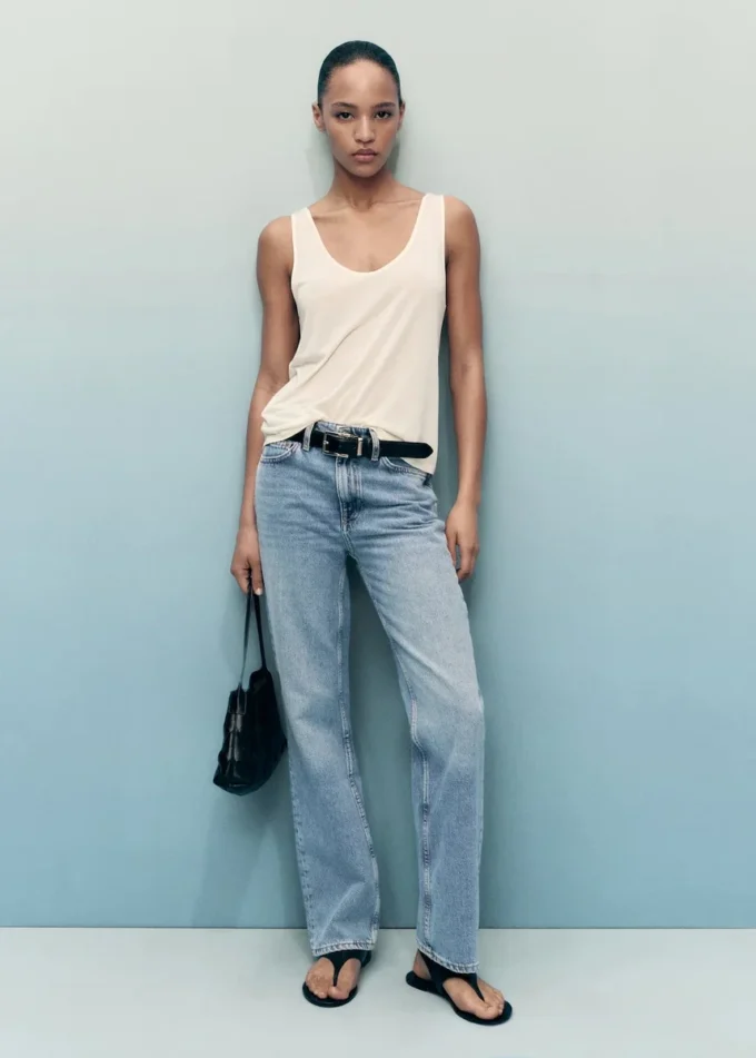 Jeans Matilda a vita media e vestibilità dritta Jeans Matilda a vita media e vestibilità dritta