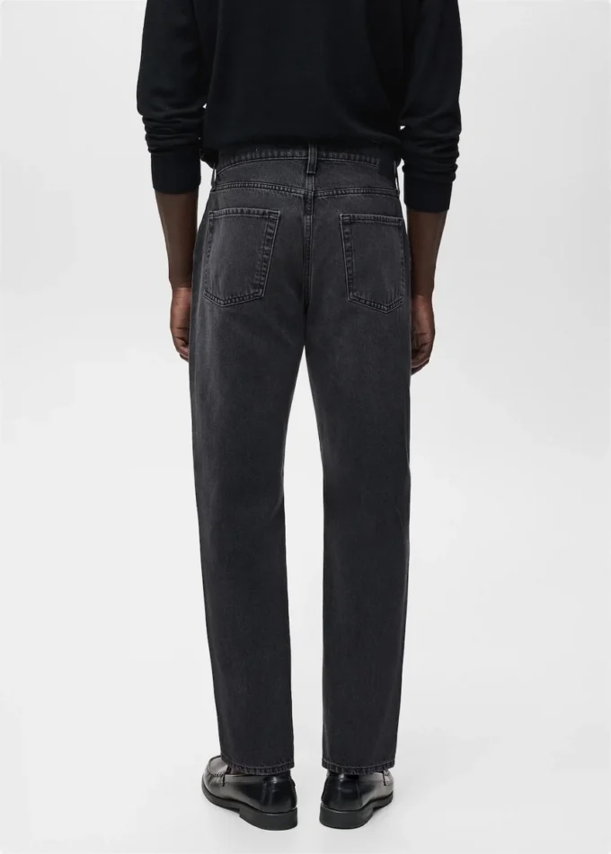 Jeans Moby a vestibilità dritta e lavaggio scuro Jeans Moby a vestibilità dritta e lavaggio scuro