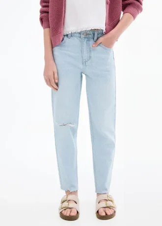 Jeans mom fit con strappi decorativi