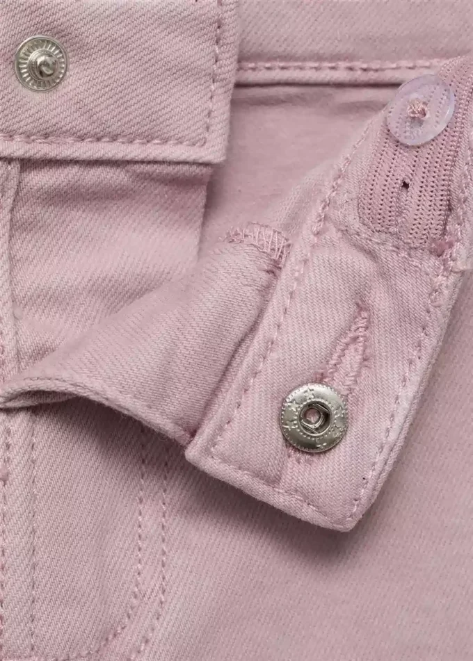 Jeans senza cuciture con orlo sfrangiato Jeans senza cuciture con orlo sfrangiato