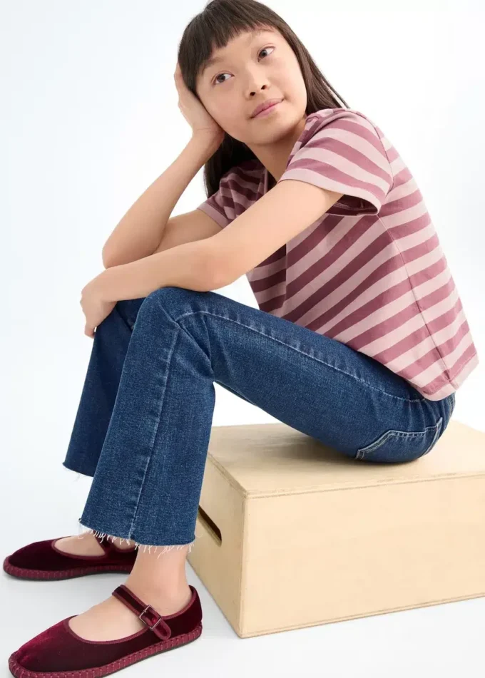 Jeans skinny a vita bassa con orlo sfrangiato Jeans skinny a vita bassa con orlo sfrangiato