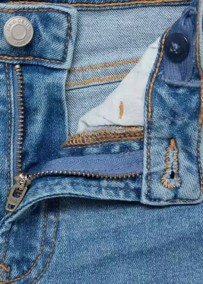 Jeans skinny con ricamo a stella Jeans skinny con ricamo a stella