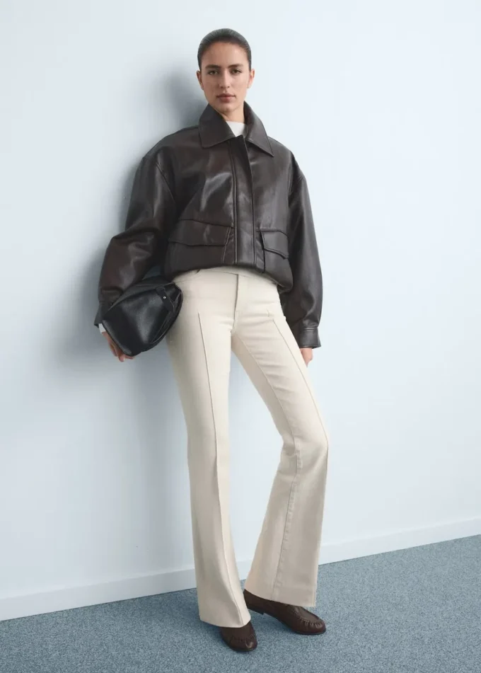 Jeans svasati a vita media Jeans svasati a vita media