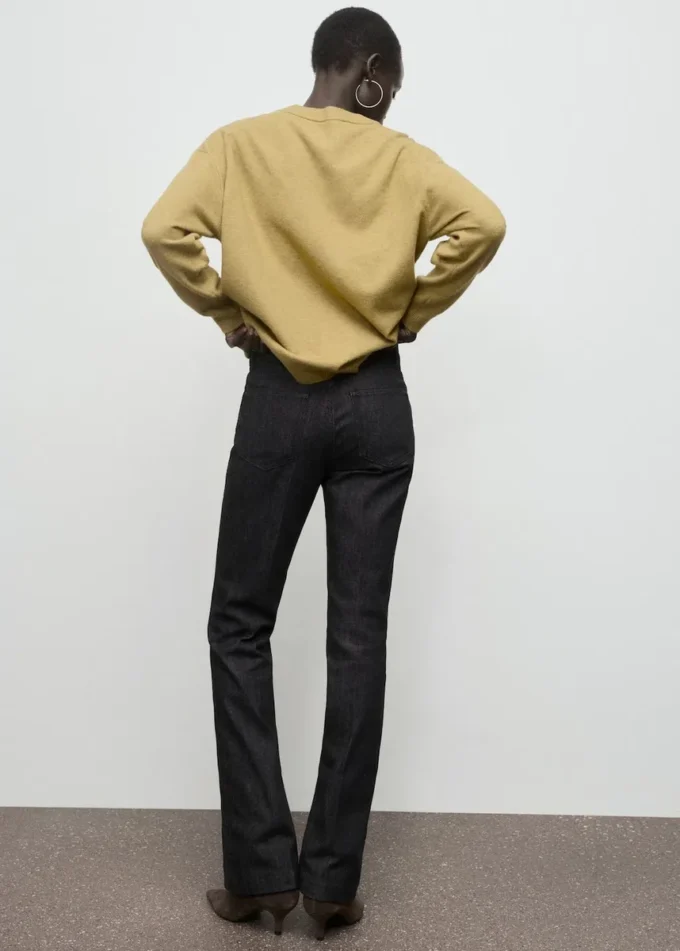 Jeans svasati a vita media Jeans svasati a vita media