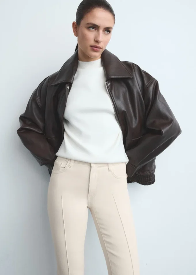 Jeans svasati a vita media Jeans svasati a vita media