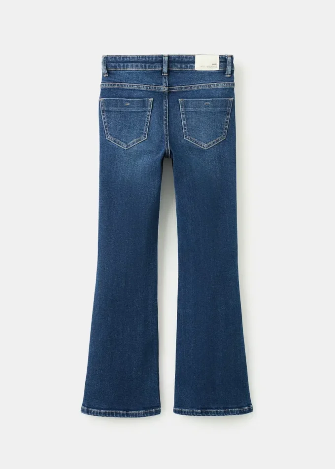 Jeans svasati con bottoni Jeans svasati con bottoni