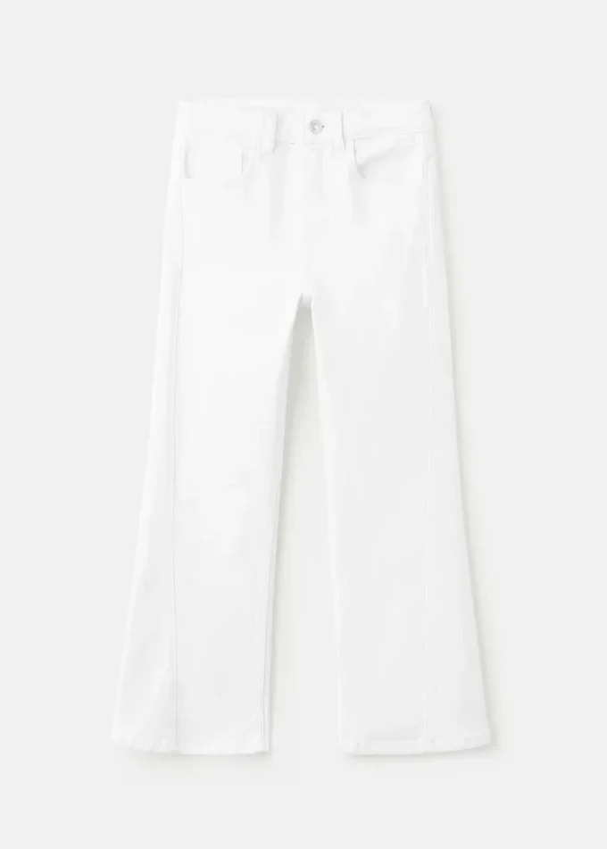 Jeans svasati con cuciture decorative Jeans svasati con cuciture decorative