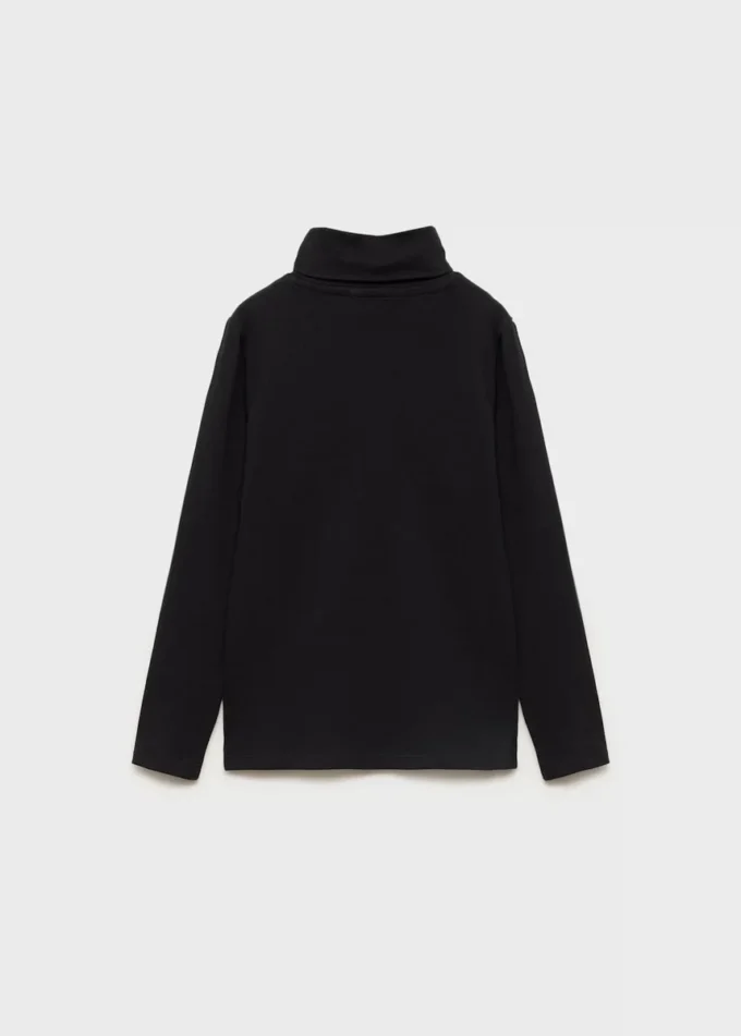 Maglia a collo alto con maniche lunghe Maglia a collo alto con maniche lunghe