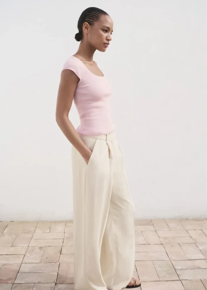 Maglia a costine a maniche corte Maglia a costine a maniche corte