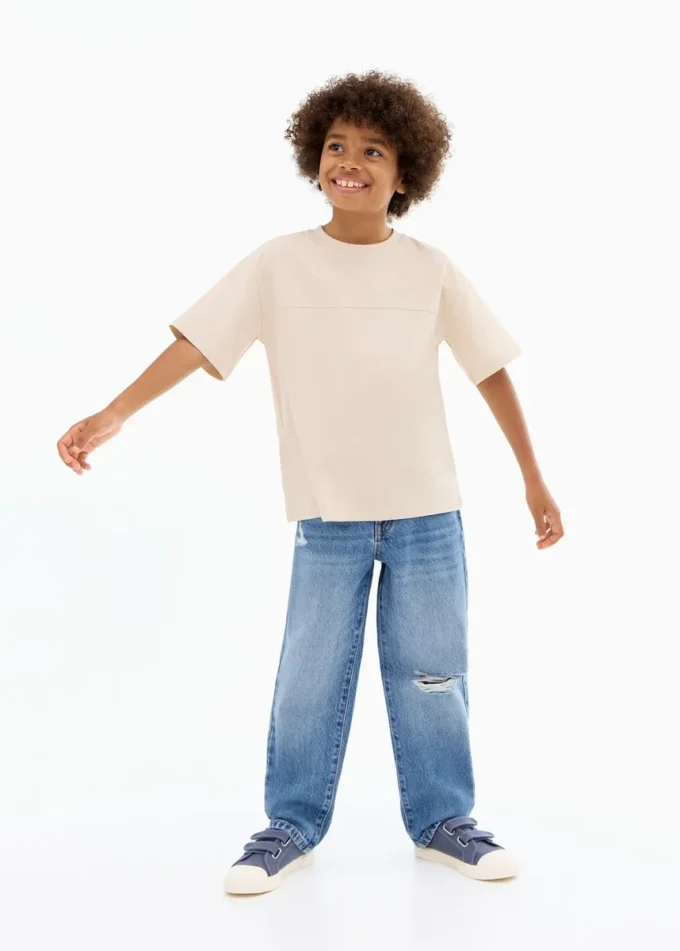 Maglietta con cuciture a vista Maglietta con cuciture a vista