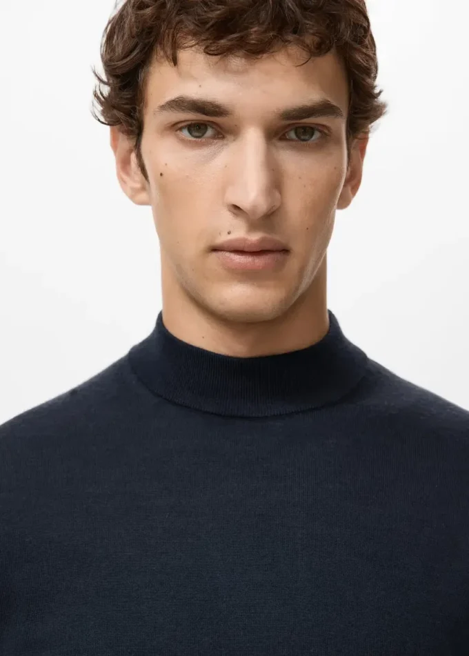 Maglione a collo alto 100% lana Maglione a collo alto 100% lana