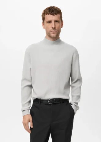 Maglione a collo alto a costine