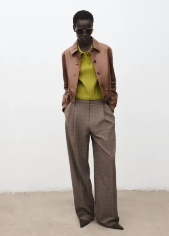 Maglione a collo alto a costine