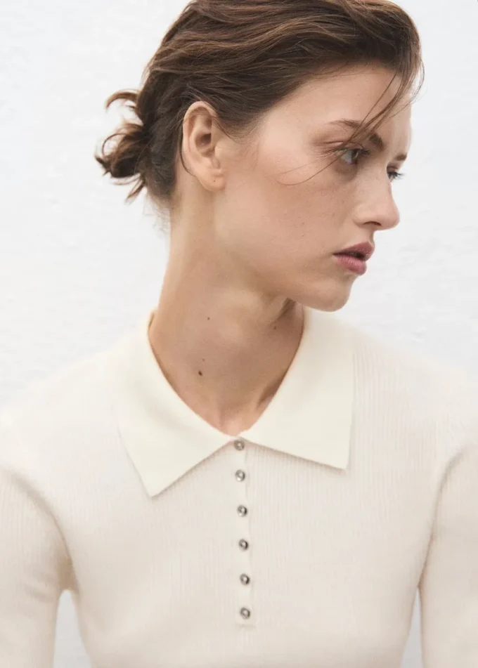 Maglione a collo alto a costine Maglione a collo alto a costine