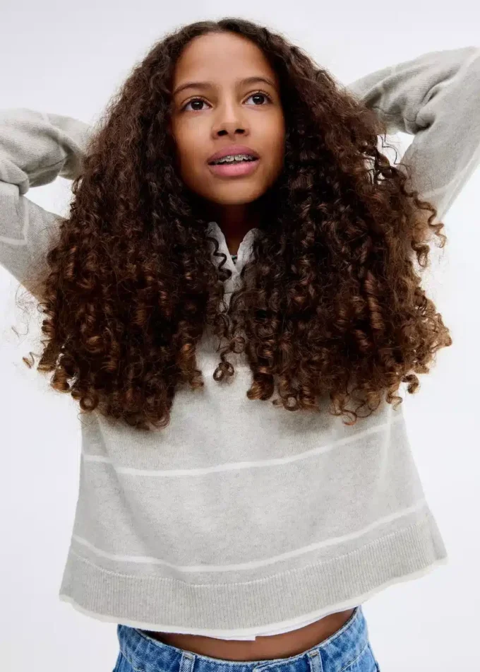 Maglione a collo alto a righe Maglione a collo alto a righe