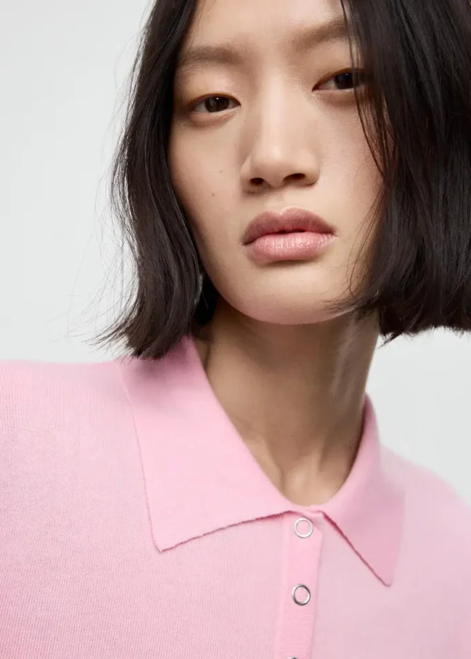 Maglione a collo alto con maniche lunghe Maglione a collo alto con maniche lunghe