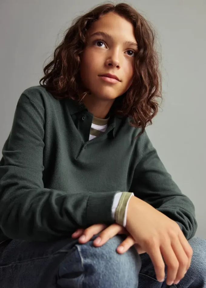 Maglione a collo alto lavorato a maglia Maglione a collo alto lavorato a maglia