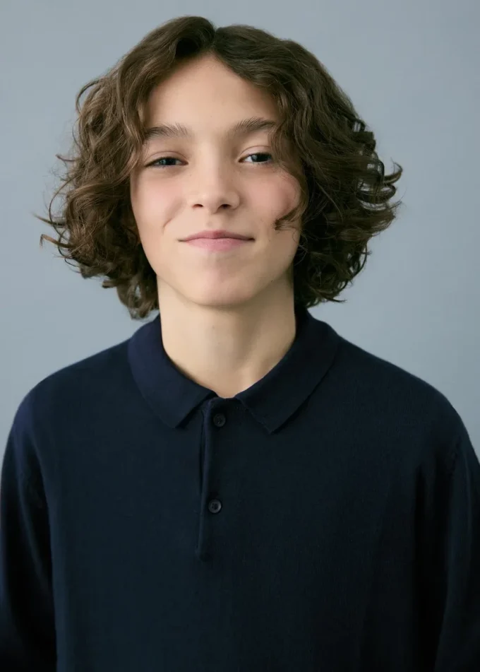 Maglione a collo alto lavorato a maglia Maglione a collo alto lavorato a maglia