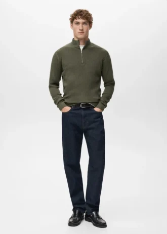 Maglione a coste con collo con zip