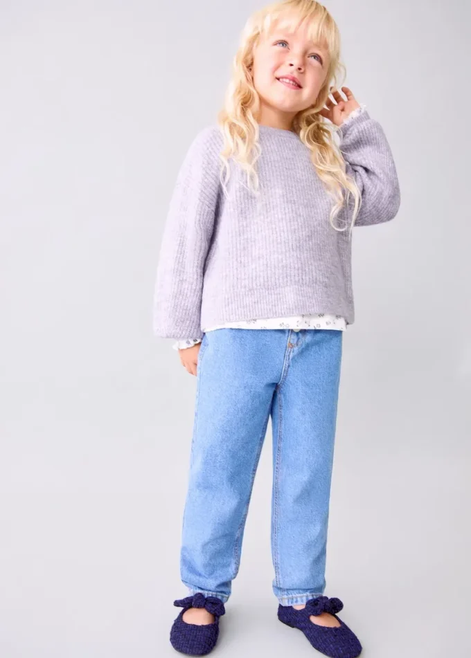 Maglione a costine lavorato a maglia Maglione a costine lavorato a maglia