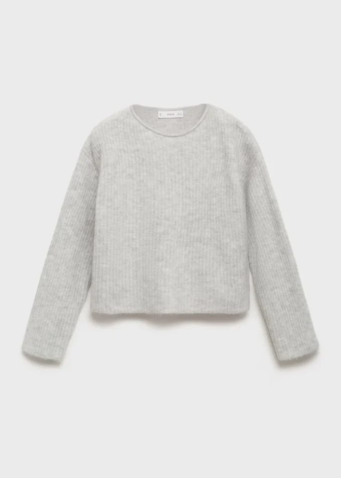 Maglione a costine lavorato a maglia Maglione a costine lavorato a maglia