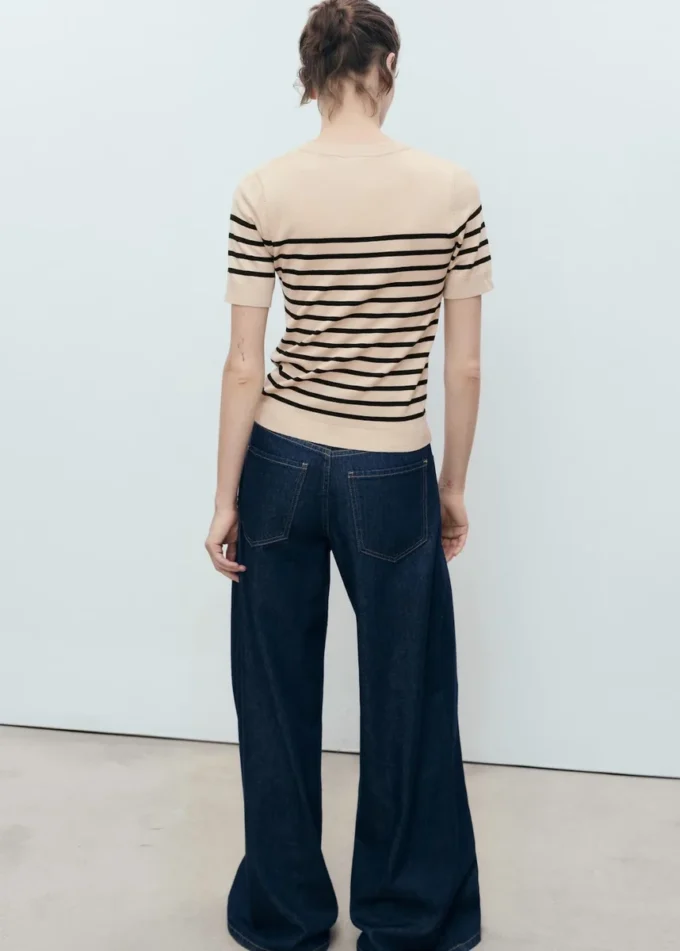 Maglione a maniche corte in maglia fine Maglione a maniche corte in maglia fine