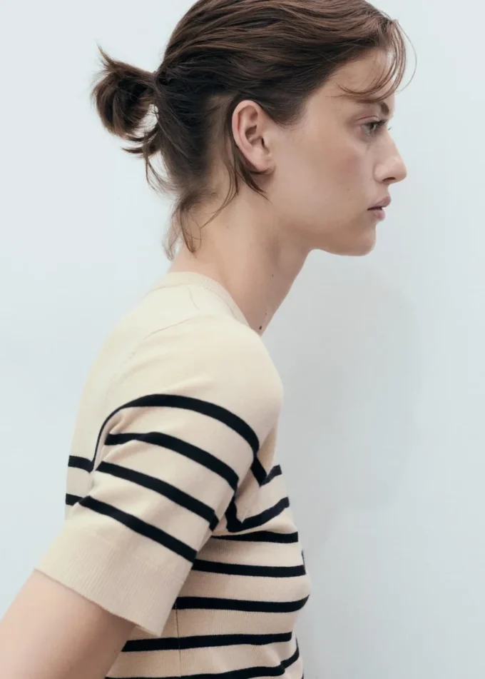 Maglione a maniche corte in maglia fine Maglione a maniche corte in maglia fine