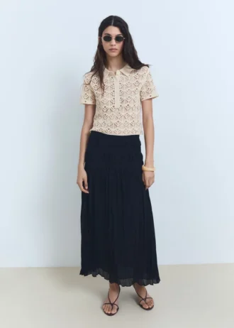 Maglione a maniche corte lavorato all’uncinetto