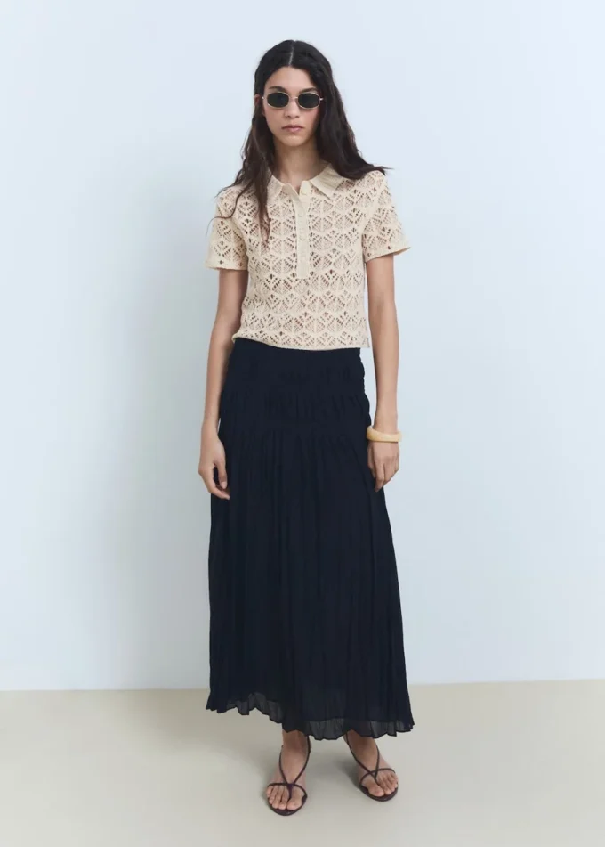 Maglione a maniche corte lavorato all’uncinetto Maglione a maniche corte lavorato all’uncinetto