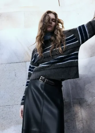 Maglione a righe in maglia Maglione a righe in maglia