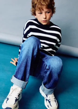 Maglione a righe in maglia