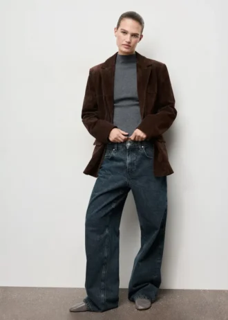 Maglione aderente con collo alla coreana